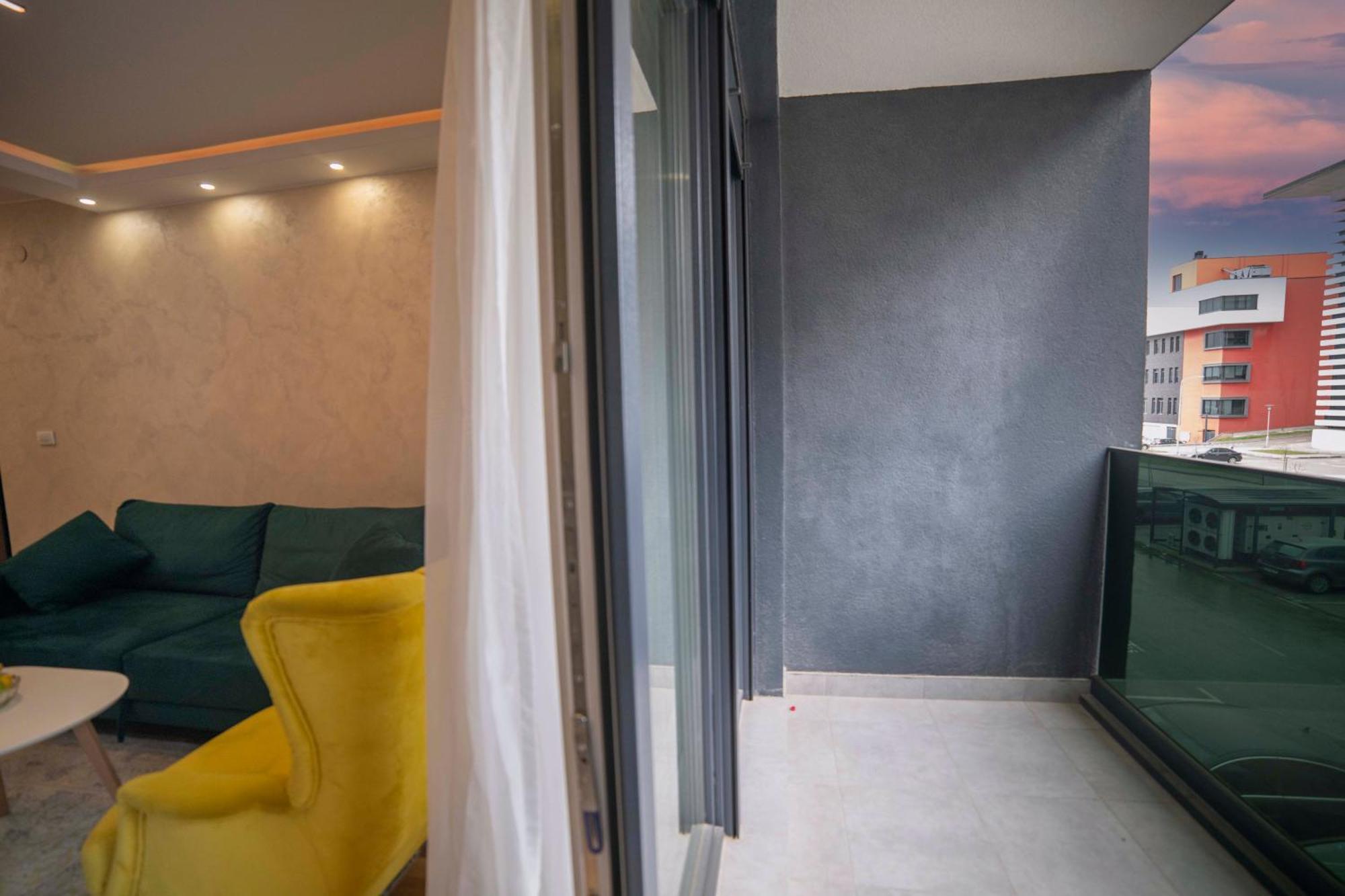 Apartment 5 Star Lukavica Eksteriør billede