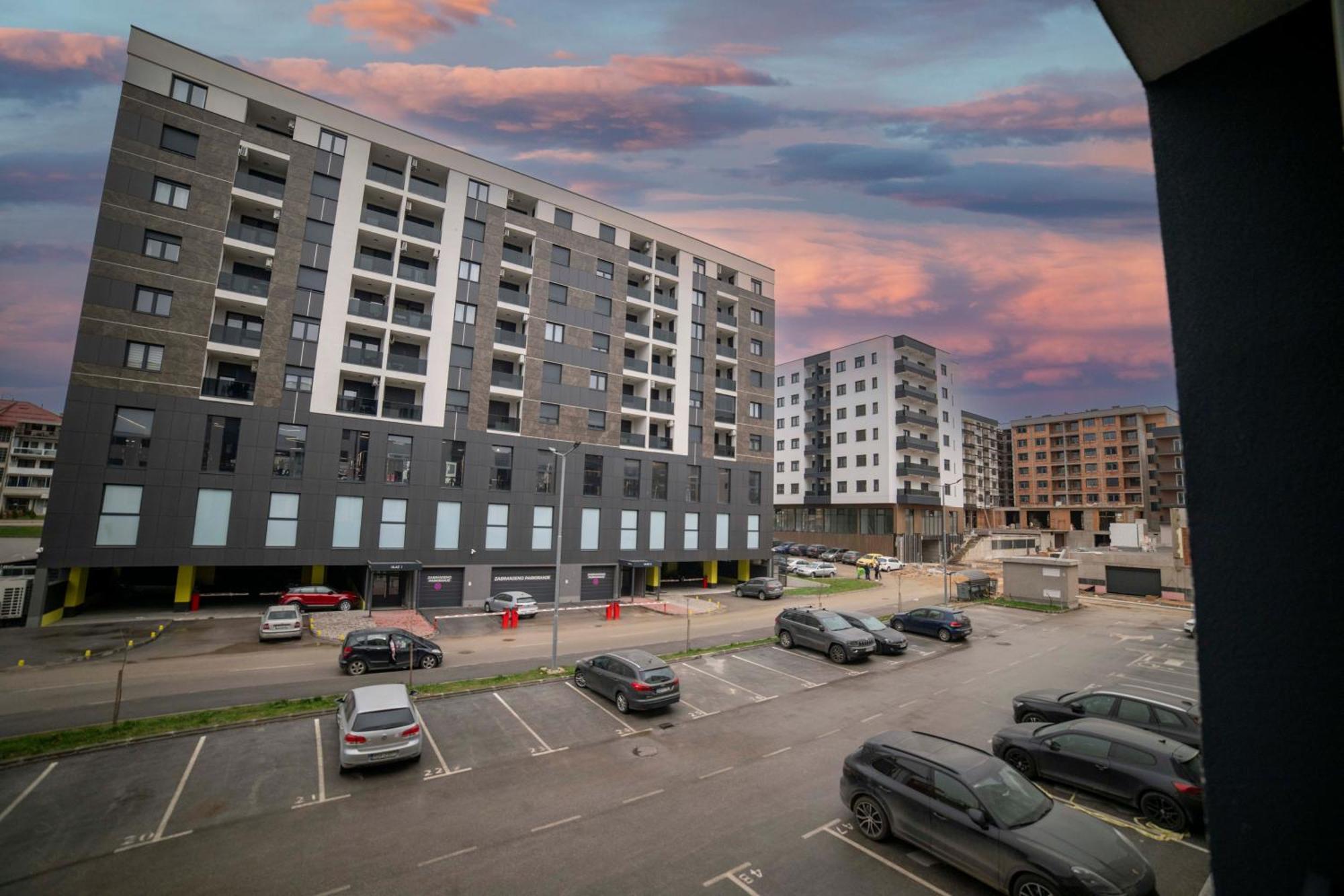 Apartment 5 Star Lukavica Eksteriør billede