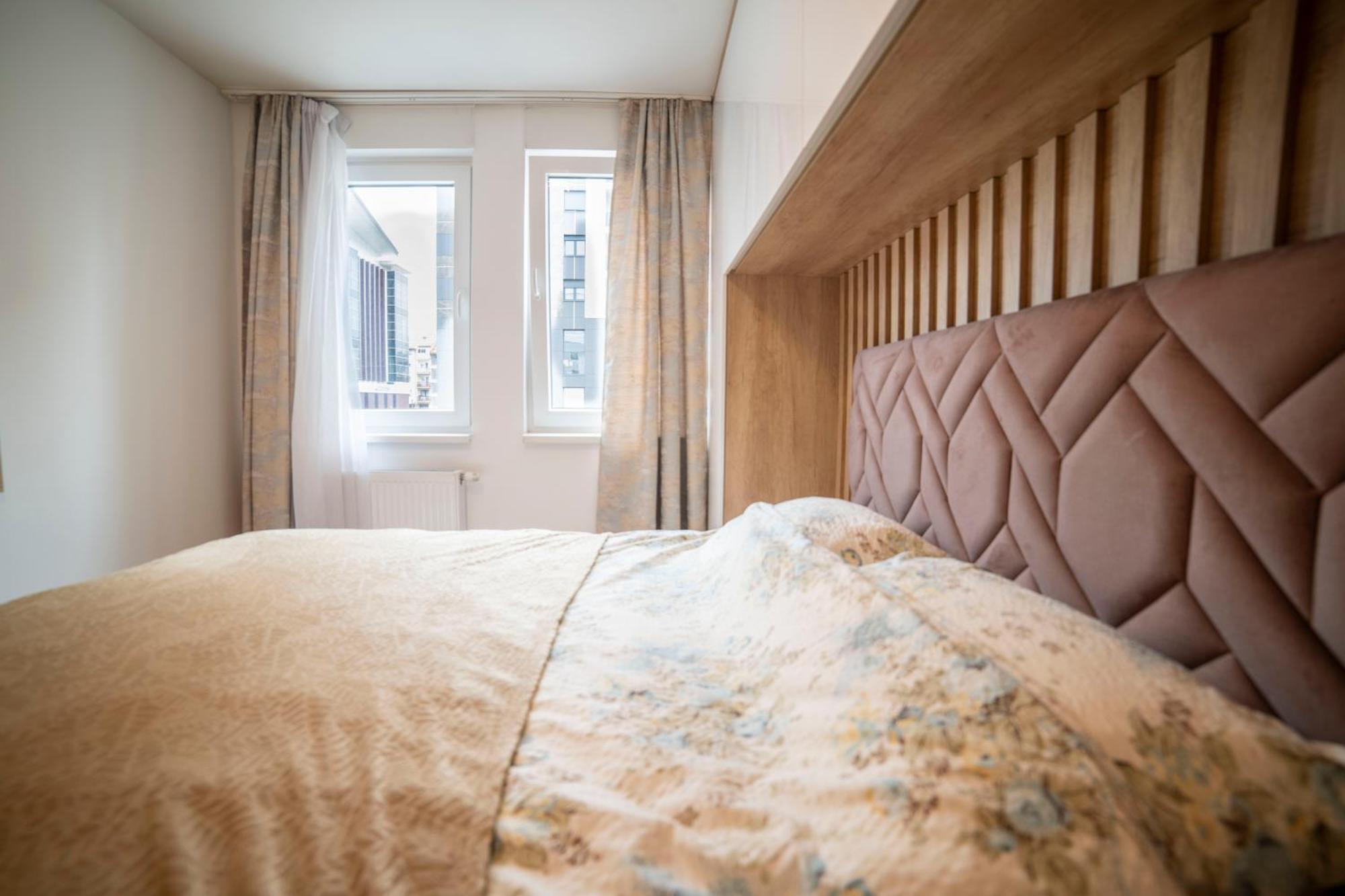 Apartment 5 Star Lukavica Eksteriør billede